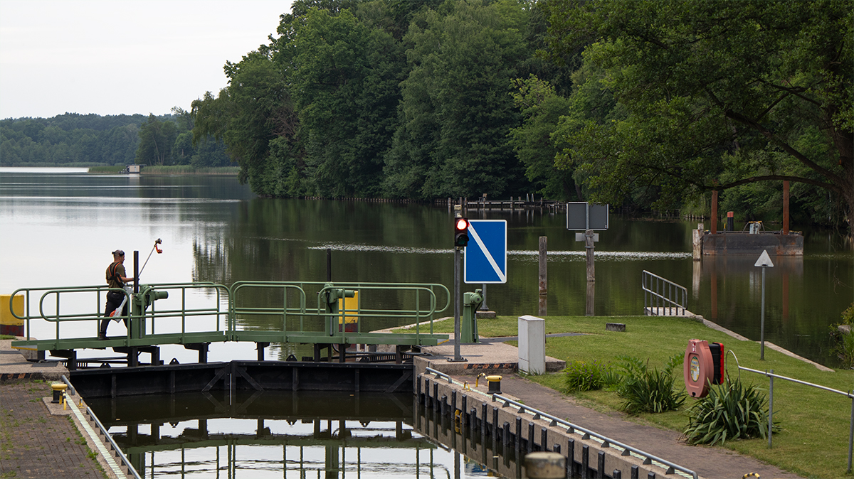 Schleuse Alt Ruppin am Rhin bei Kilometer 41,20 im Landkreis Ostprignitz Ruppin in Brandenburg.